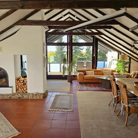 Exklusive Dachgeschosswohnung Mit Harzblick *